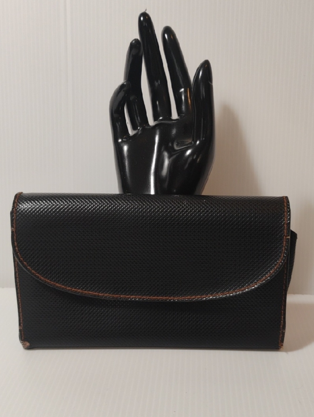 Bottega Veneta Amazing Authentic Woven Leather Chocolate Brown Wallet